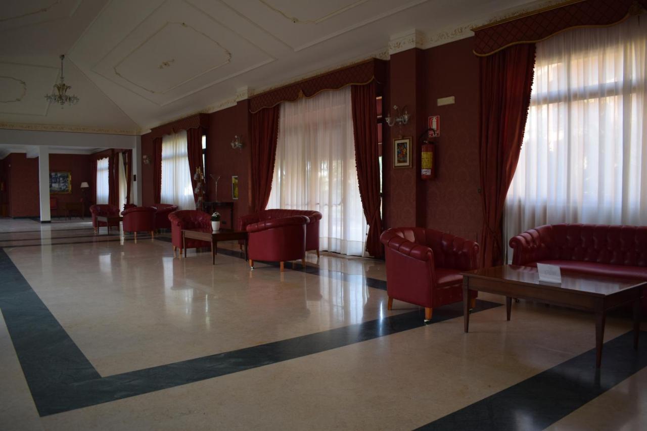 Hotel Villa Peretti Гела Экстерьер фото
